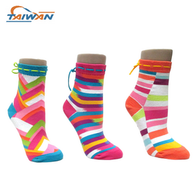 Taiwan Hosiery Manufacturers' Association Colorful stripes ankle sock