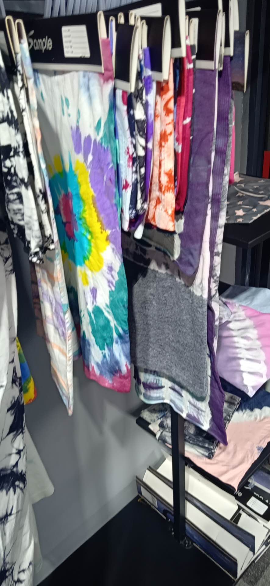 Yiwu Zhenhong Clothing Co., Ltd. Leggings