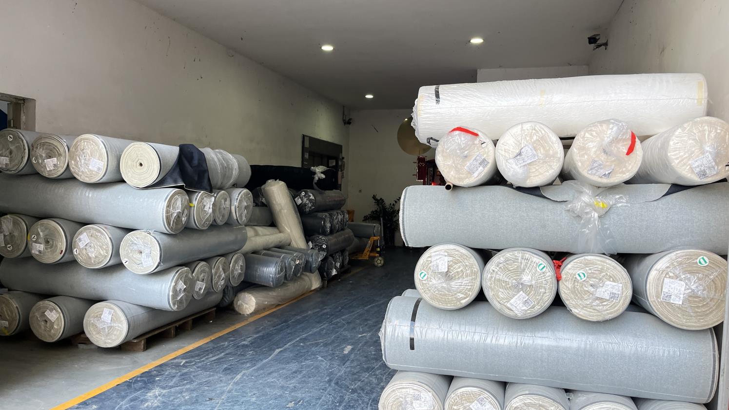 Chengdu Song Guo Bo Yan Technology Co., Ltd. Men Thobes
