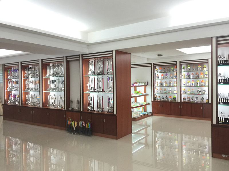 Jieyang City Yixing Stainless Steel Product Co., Ltd. Kitchen Utensil Sets