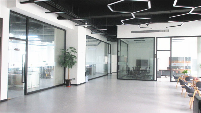 Shanghai Wareda Sunshade Equipment Co., Ltd. Retractable Awning