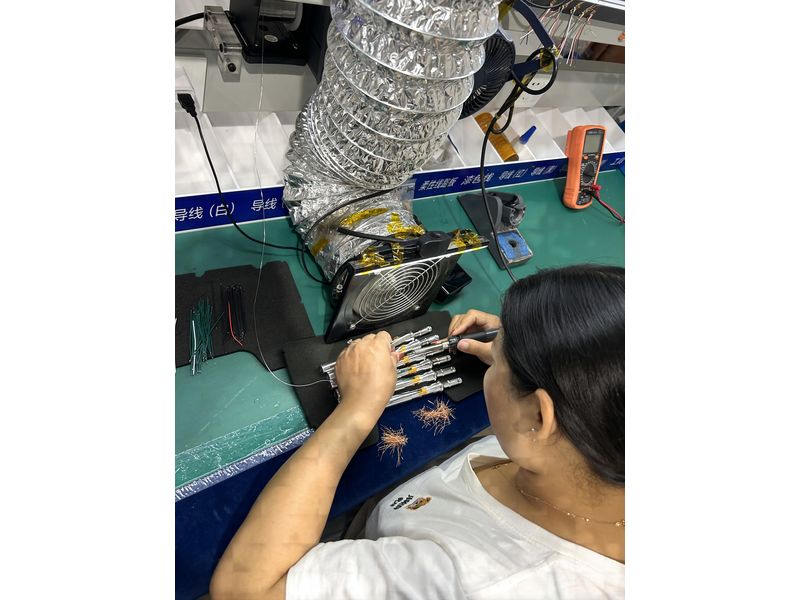 Suzhou Duda Optoelectronics Technology Co., Ltd. Laser cutting machines