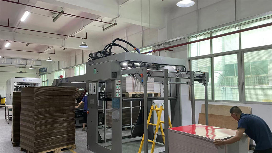 Shenzhen Yize Display Products Co., Ltd. Cardboard Floor Displays
