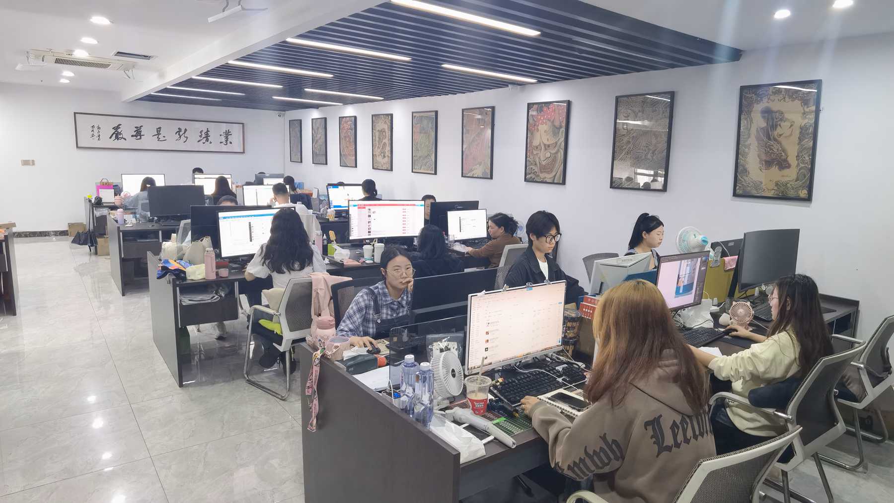 Yiwu Yilong Tattoo Equipment Co., Ltd. Tattoo Power Supply