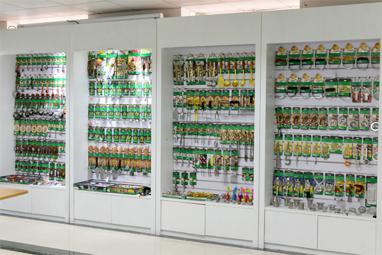 Yangjiang Jiangcheng Changwei Kitchen Co., Ltd. kitchen utensils