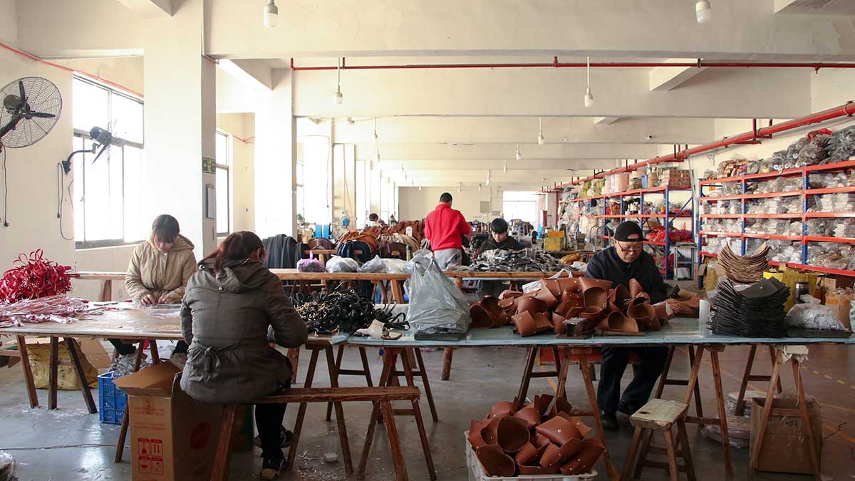 Yiwu Julun Leather Goods Co., Ltd. Leather belt