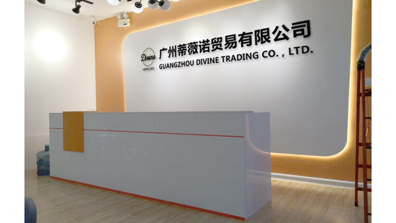 Guangzhou Divis Trading Co., Ltd. Baby Clothing Set