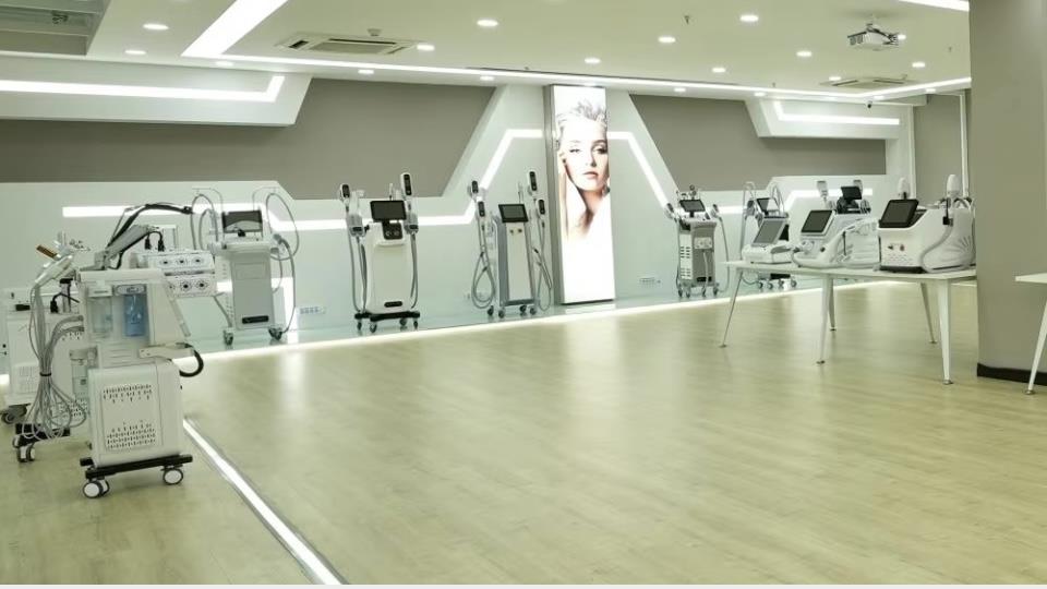 Beijing Nubway S&T Co., Ltd. Cryolipolysis Slimming Machine