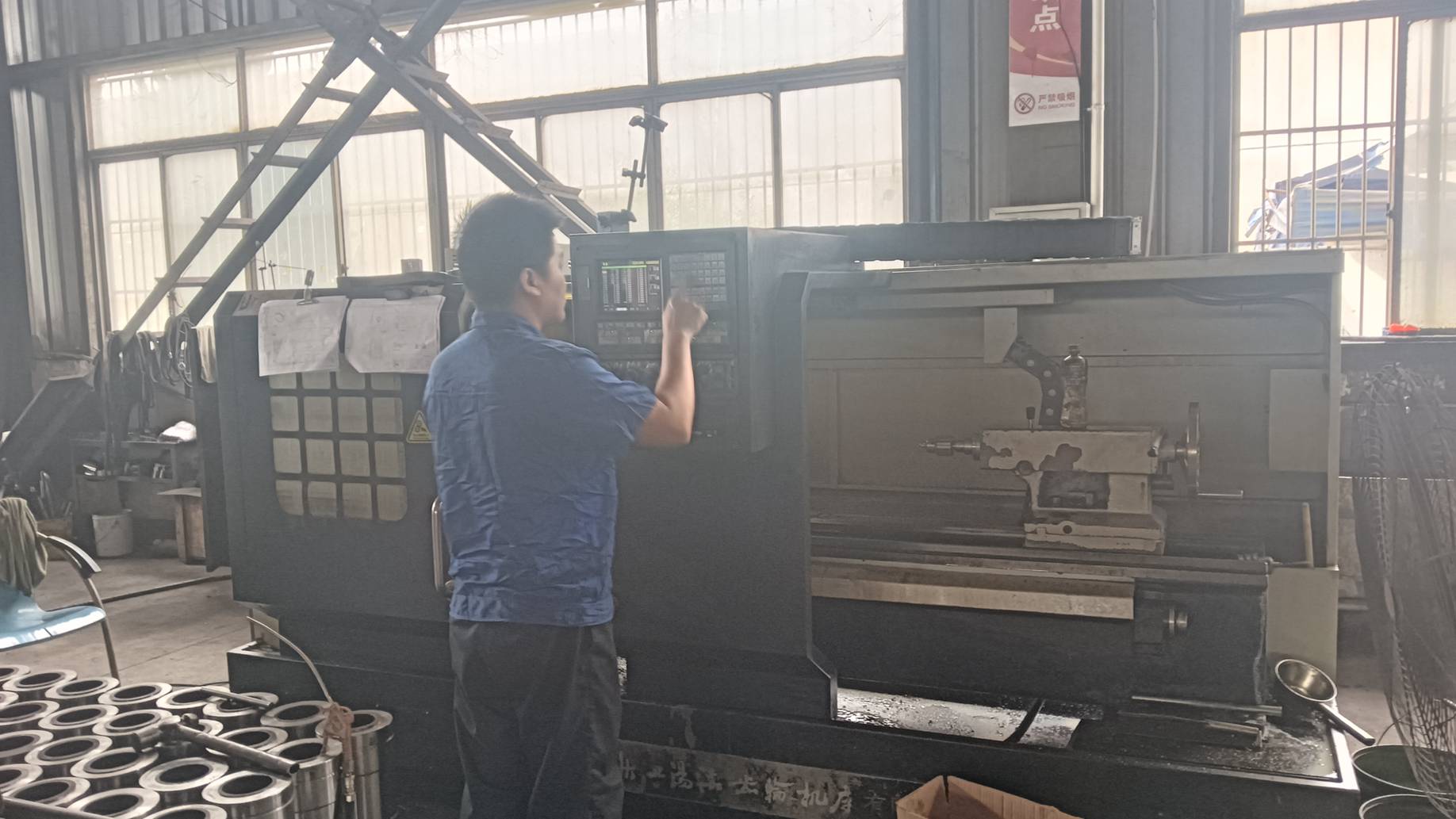 Quzhou Taiwei Precise Machinery Co., Ltd. Swing Arm Clicker Press