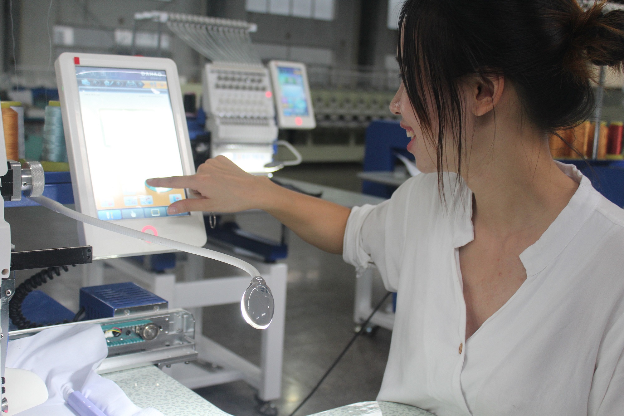 Guangdong Xiaomoshan Machinery Manufacturing Co., Ltd. computerized embroidery machines