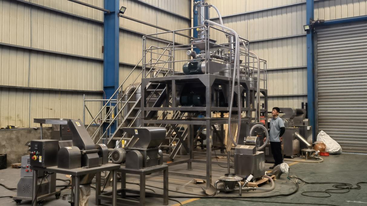 Jiangyin Brightsail Machinery Co., Ltd. Grinding Machine