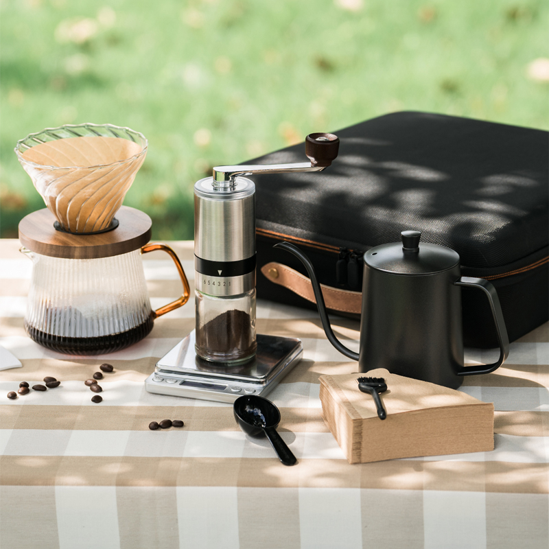 Chinagama Industrial Corporation Coffee Tools Handbag Pour Over Travel Bag Gift Kit Coffee Set with coffee Bean Grinder Gift Box Ramadan gift