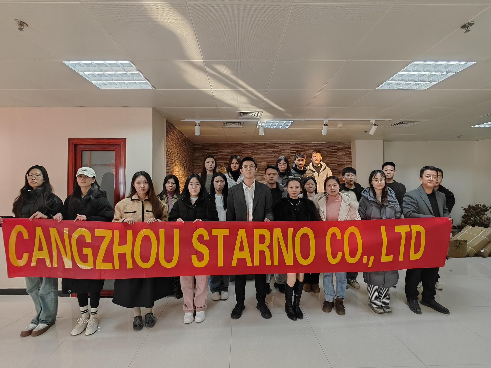Cangzhou Starno Co., Ltd. Glass cups