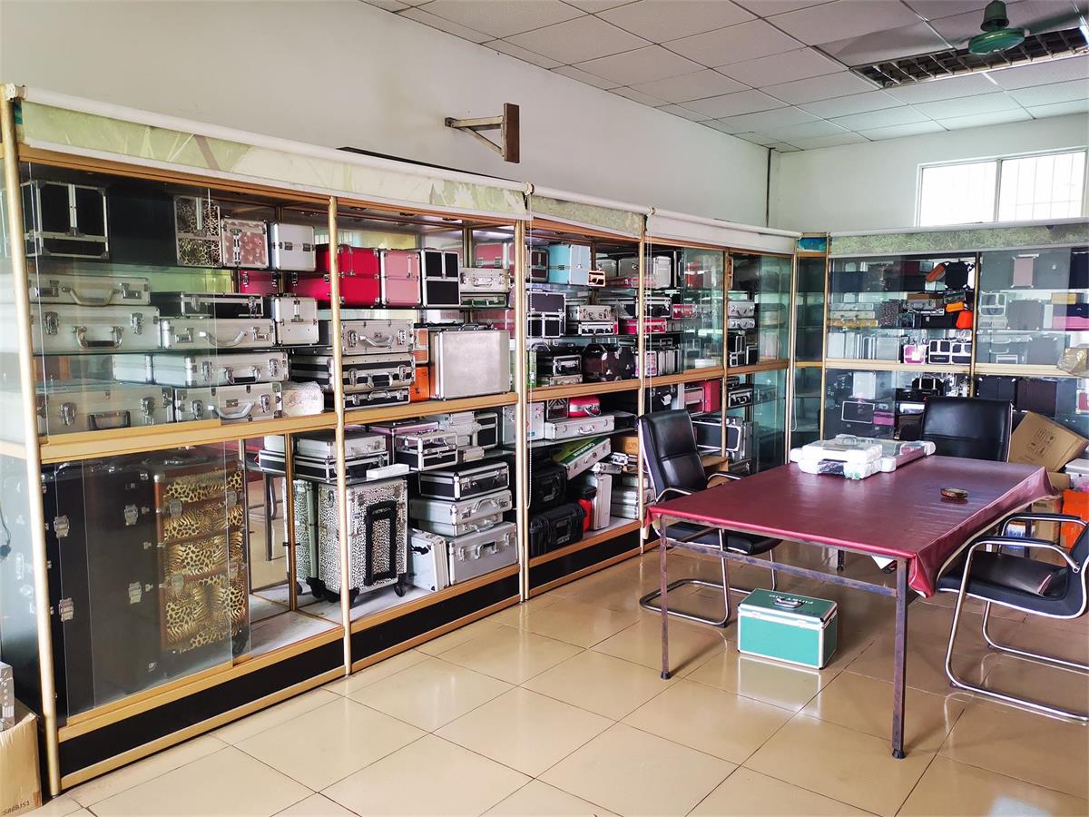 Foshan Qisi Case And Bag Co., Ltd. Cosmetic Bag