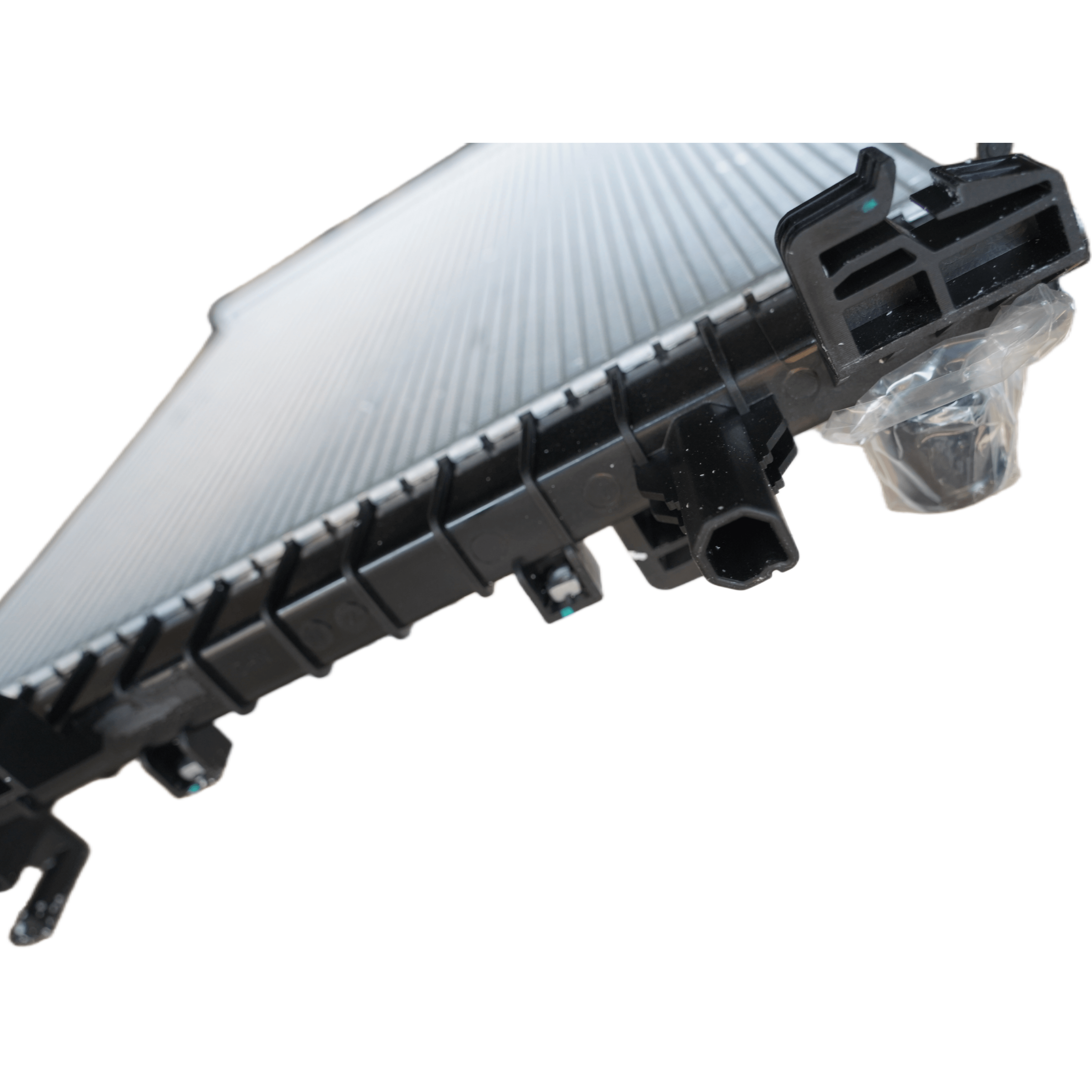 SAIC MG Auto Cooling System Parts 10464643 Radiator Genuine Original for MGZS 2020 MGEZS Sea Car Radiator 10 Pcs Neutral Packing