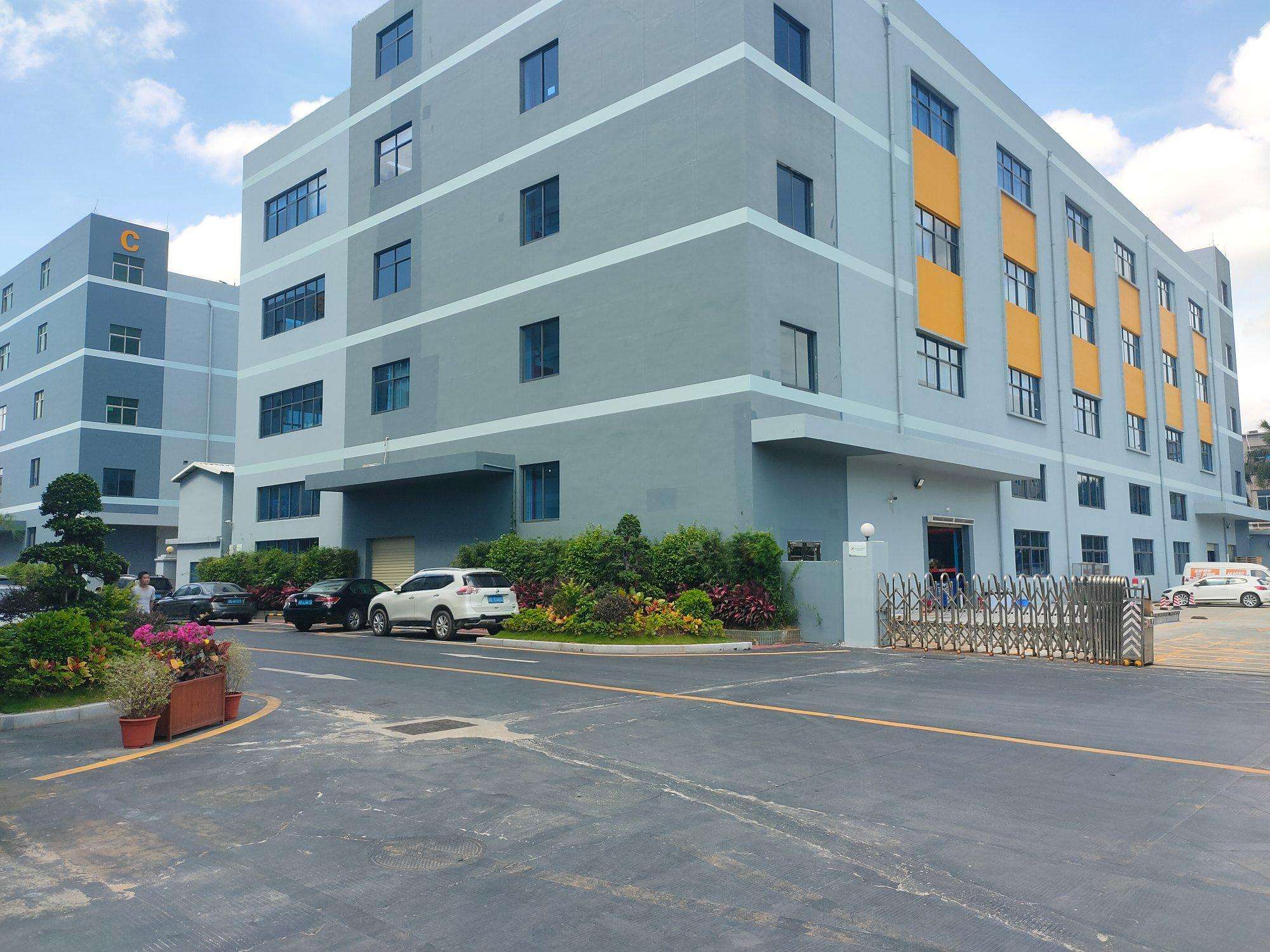Shenzhen Pet Baby Technology Co., Ltd. factory image 1