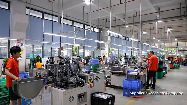 Huizhou City Huicheng Shunjing Bag Fittings Factory Trolley Luggage