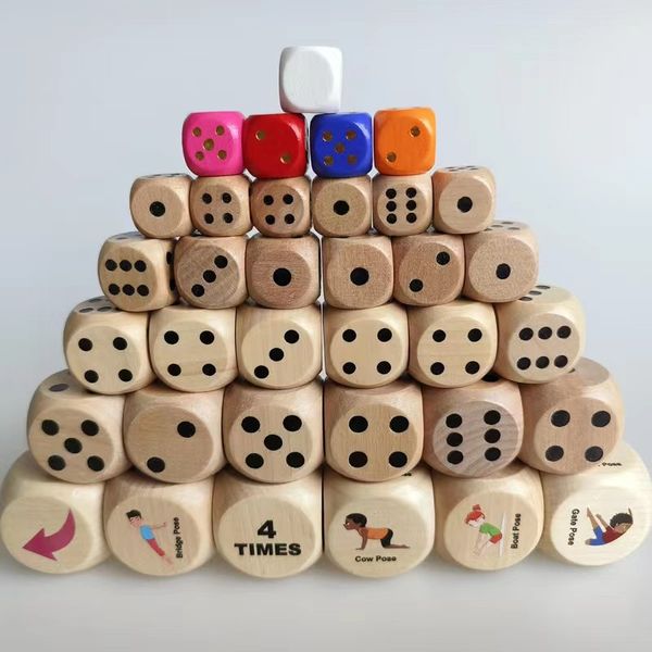 Customized wooden figurines dices wood meeples coins chess pieces wholesale