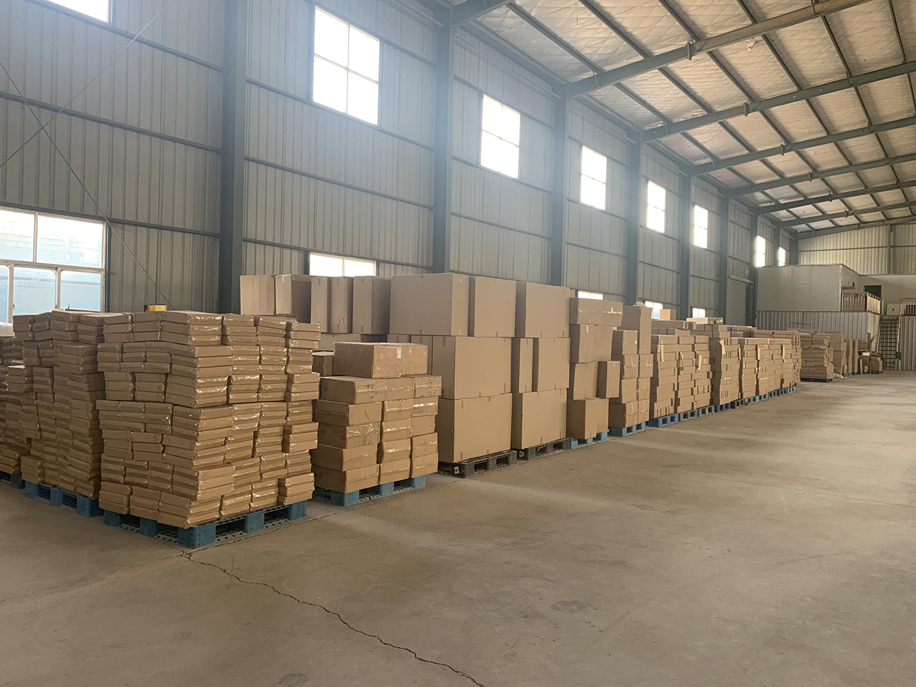 Yiwu Panjun Craft Co., Ltd. Shadow Box Frame