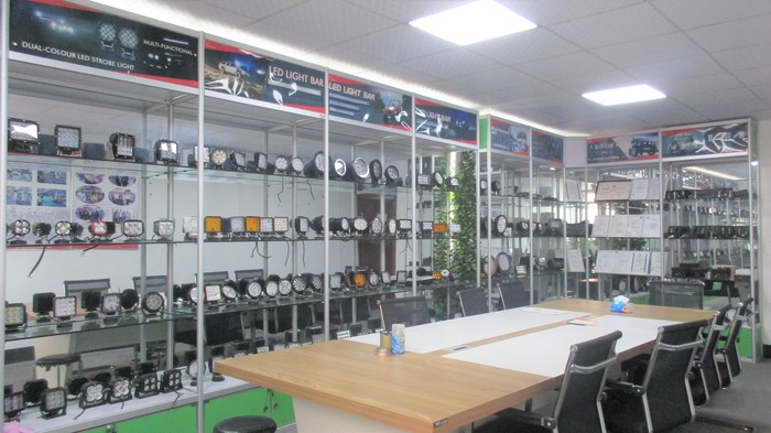 Guangzhou Teehon Electronics Co., Ltd. LED Headlights