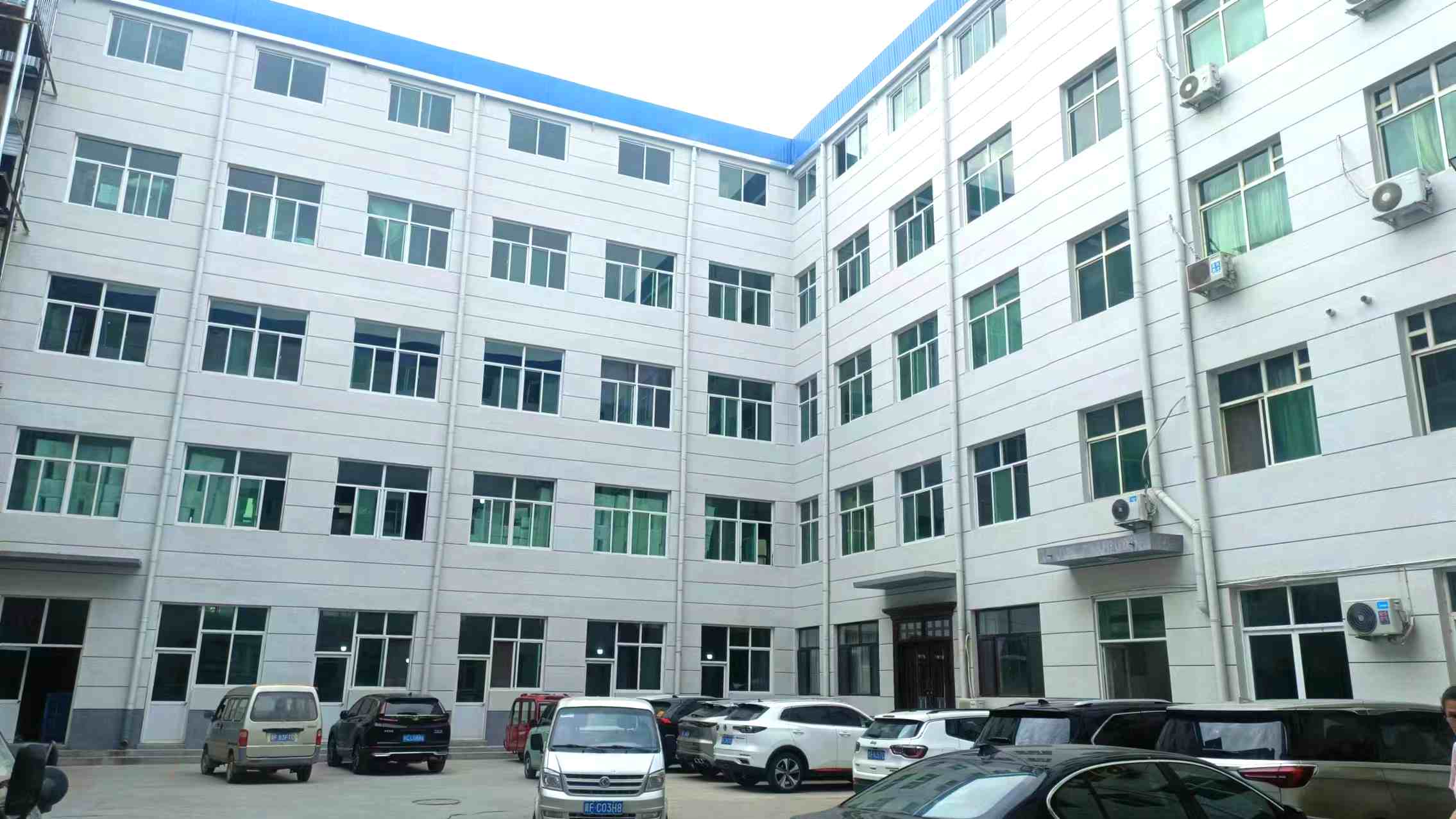 Baoding Weima Leather Manufacturing Co., Ltd. Backpack