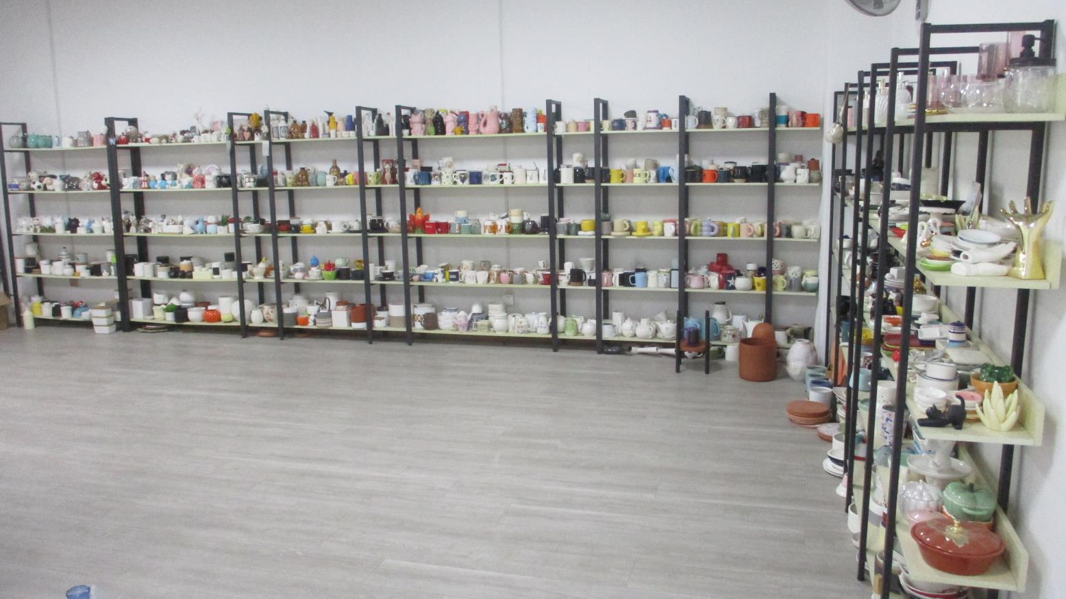 Xiamen Yoyo Ceramic Trading Co., Ltd. Ceramic Vases