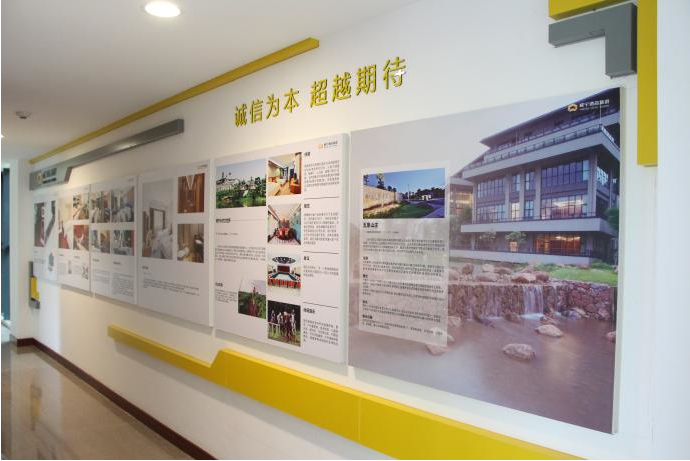 Xuzhou Qiantuo Glass Products Co., Ltd. cosmetic packaging