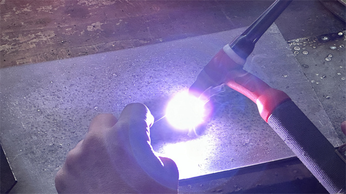 Yangjiang Guan Rui Industrial and Trade Co., Ltd. Damascus Steel Knives