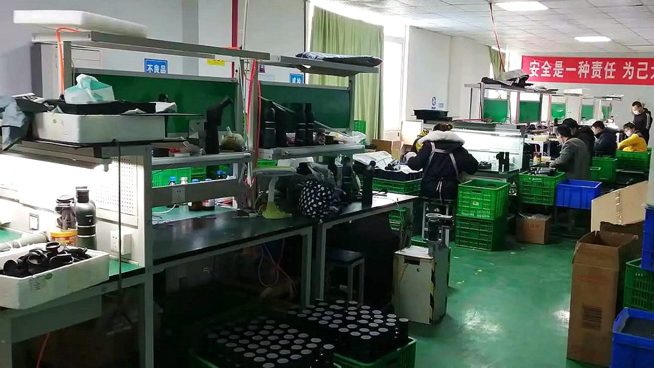 Chongqing Lelang Optical& Electronic Instrument Co., Ltd. Binoculars