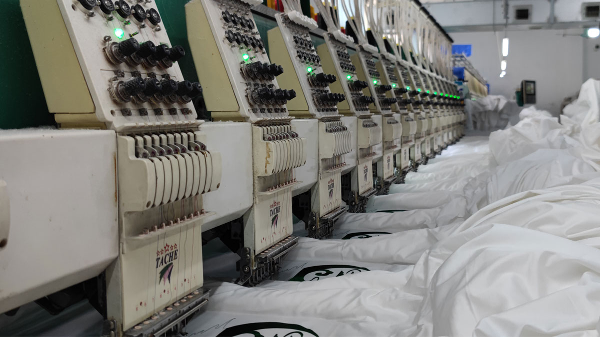 East West Supplies (Guangzhou) Co., Ltd. hotel bedding set
