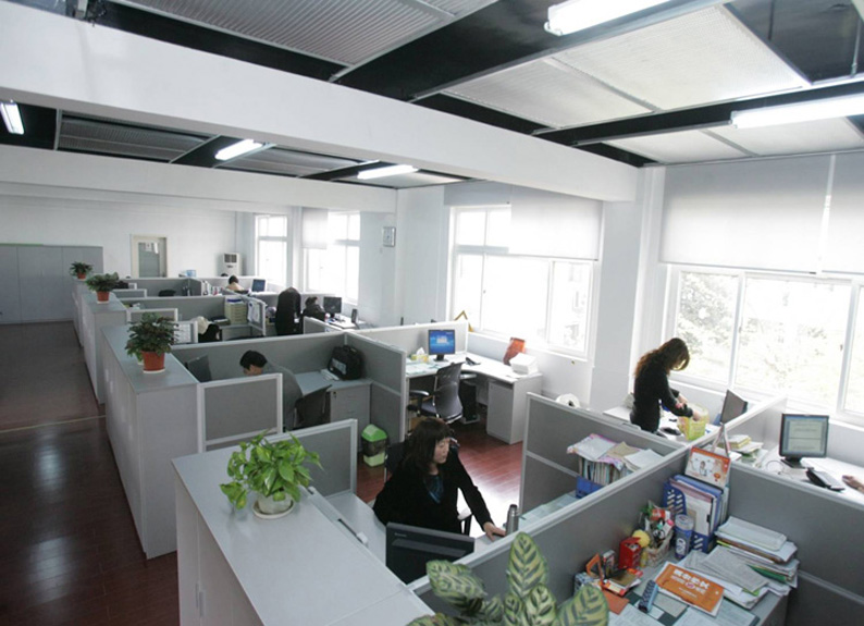 Xiamen New Roman Arts Printing Industry & Trade Co., Ltd. vial labels