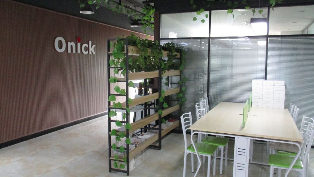 Onick Optics (Wuhan) Co., Ltd. factory image 5