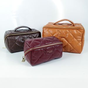 luxury pu leather cosmetic cases Organizer bag pillow travel toiletry makeup bag men Plaid storage pouch with zipper handle