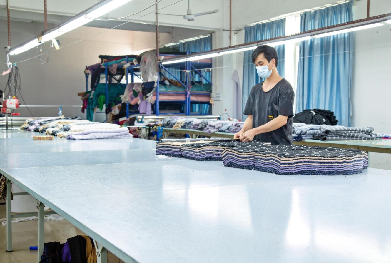 Dongguan Zhexi Pleated Garment Co., Ltd. Knitted Textiles