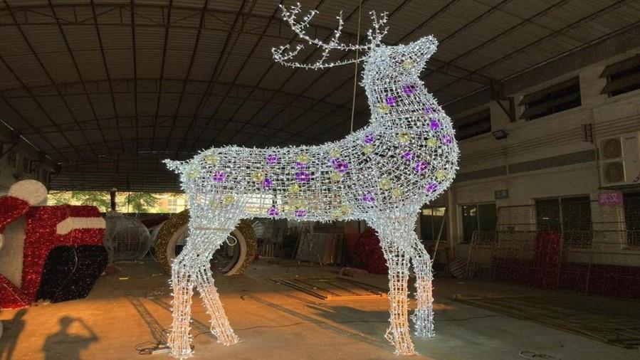 Yiwu Sunrise Art & Craft Co., Ltd. Giant Christmas trees