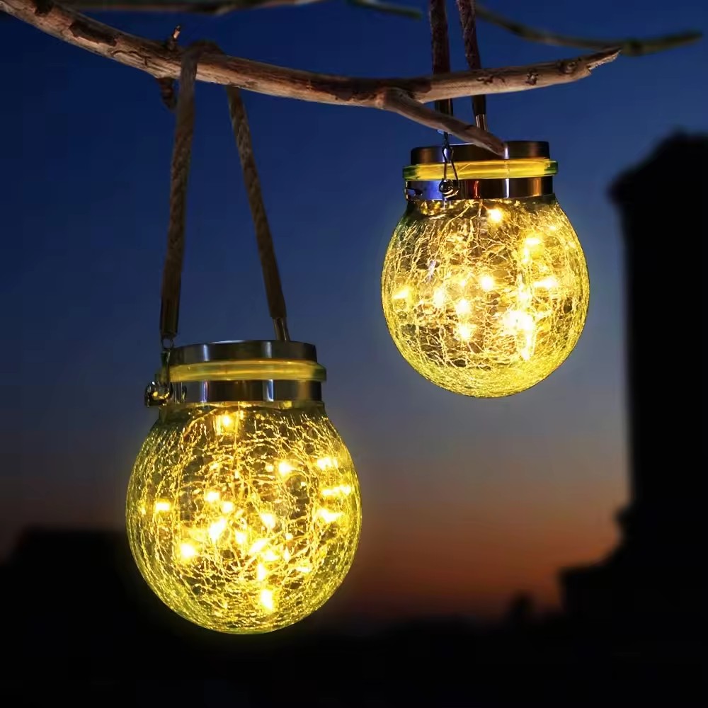 Nanjing Sellspro International Trade Co., Ltd. Hot sale decoration modern IP65 wall light solar garden light outdoor waterproof led solar garden light