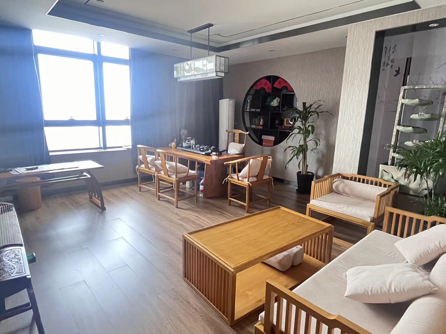 Shanghai Rokay Industrial Co., Ltd. New Energy Vehicles