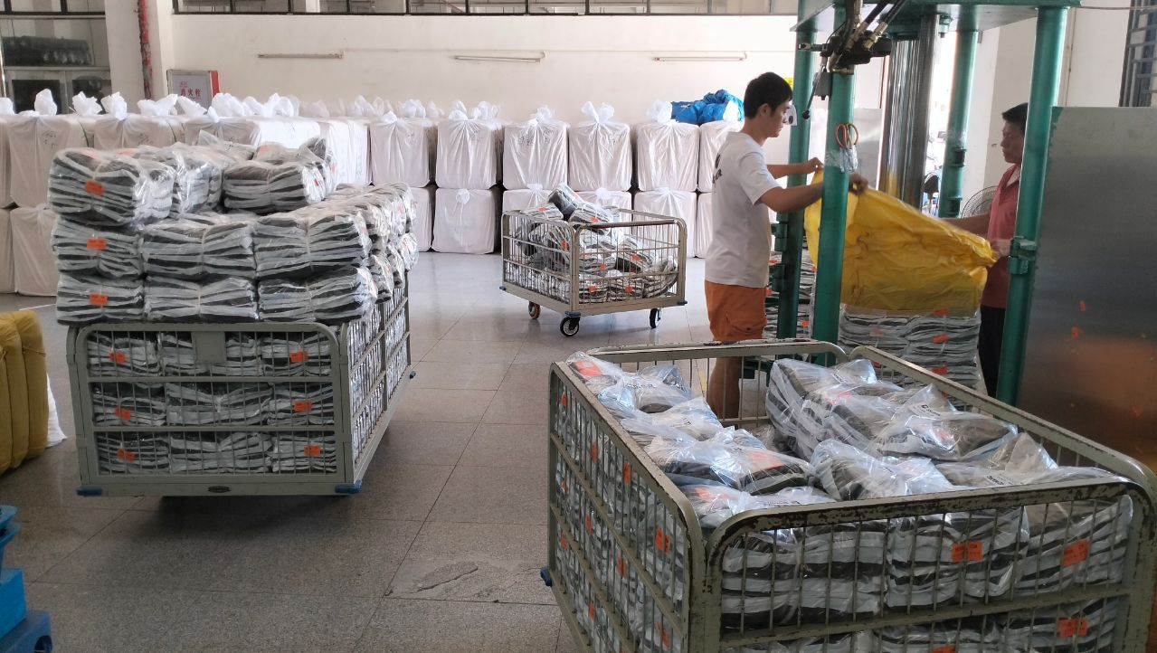 Jinjiang Bawangcheng Cloth Co., Ltd. girls' trousers