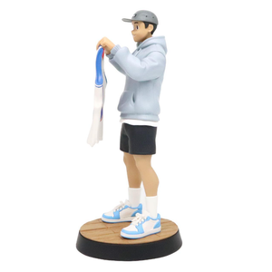Custom 3d cartoon figure designer vinyl figure collectible toy resin pvc vinyl sport figurine
