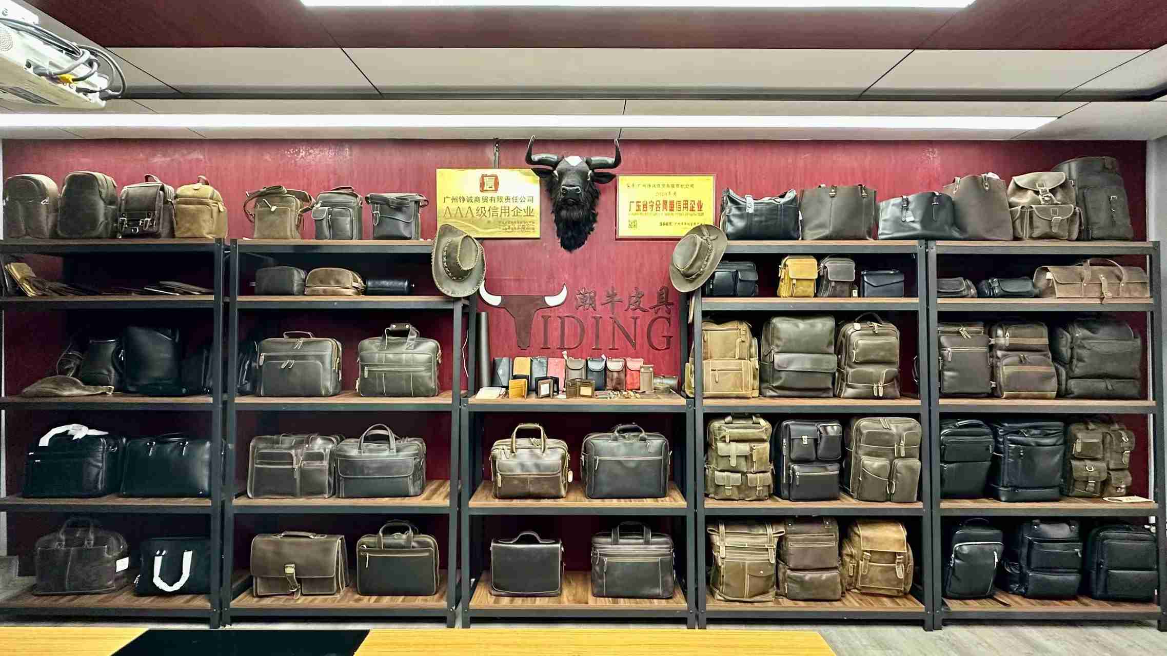 Guangzhou Zhengcheng Commerce And Trade Co., Ltd. Genuine Leather Backpack