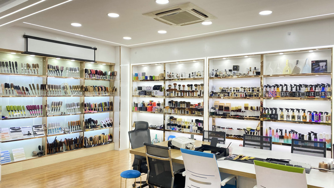 Guangzhou Wangda Co., Ltd. Hair Barber Cape