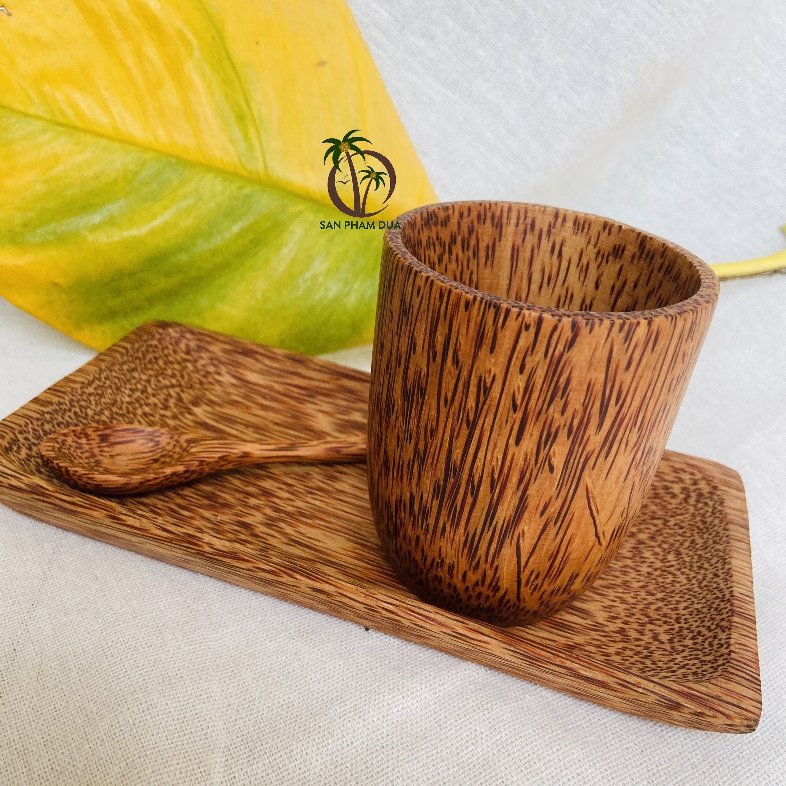 COCONUT PRODUCT IMPORT EXPORT COMPANY LIMITED CHEAP PRICE NATURAL COCONUT WOODEN PLATE COCONUT WOOD CUP SET CUTLERY ECO - FRIENDLY IN VIETNAM COCO - ECO