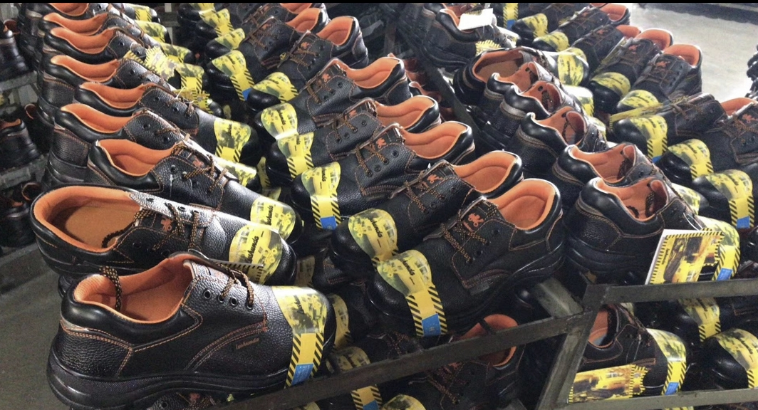 Yiwu Huai Yin Trading Co., Ltd. Hiking Shoes