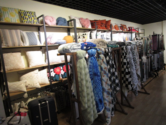 Haining Lianheng Textile Co., Ltd. factory image 5
