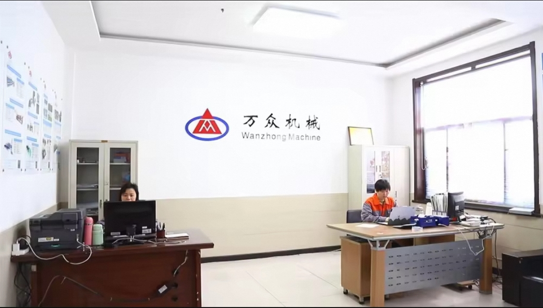 Anping County Wanzhong Wire Mesh Products Co., Ltd. Chain Link Fence Machine