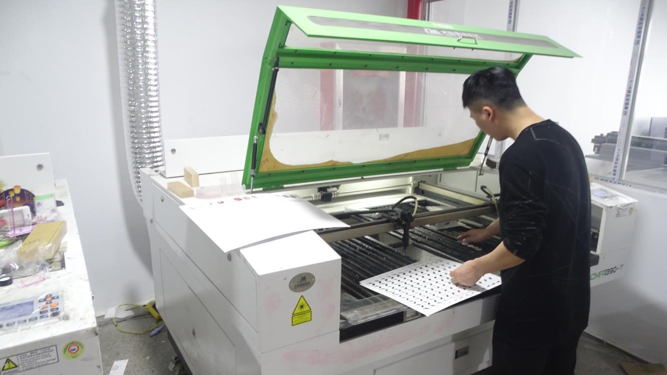 Wenzhou Hangchen Crafts Co., Ltd. Acrylic photo frame
