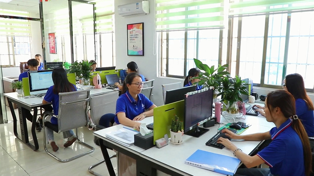 Guangzhou Langhong Beauty Equipment Co., Ltd. Cryolipolysis Beauty Machine