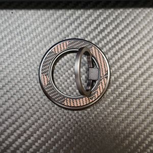 Wholesale durable carbon aramid fiber pattern magnetic double ring stand holder metal folding ring phone holder