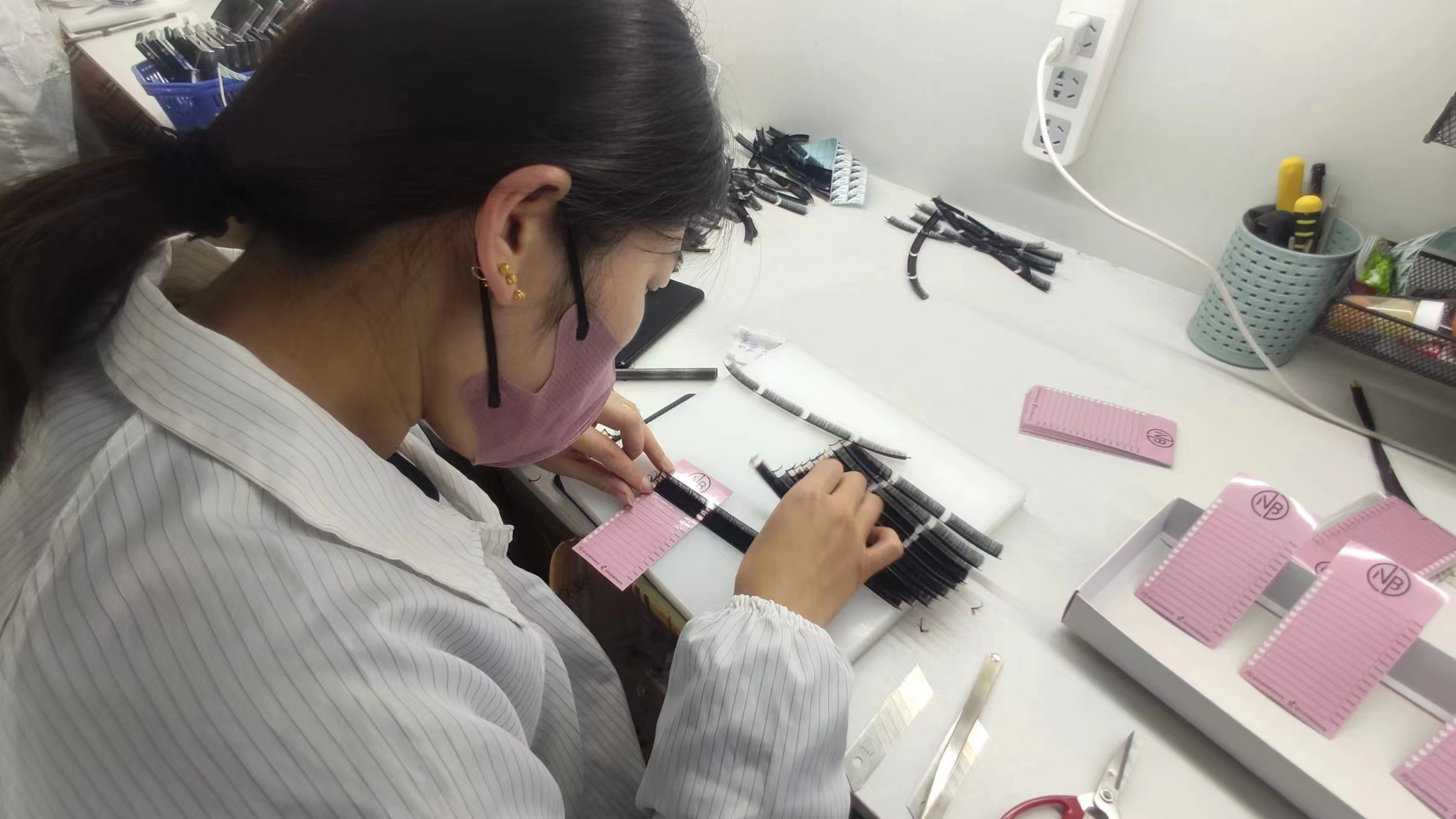 Qingdao Bosi E-Commerce Co., Ltd. False Eyelashes