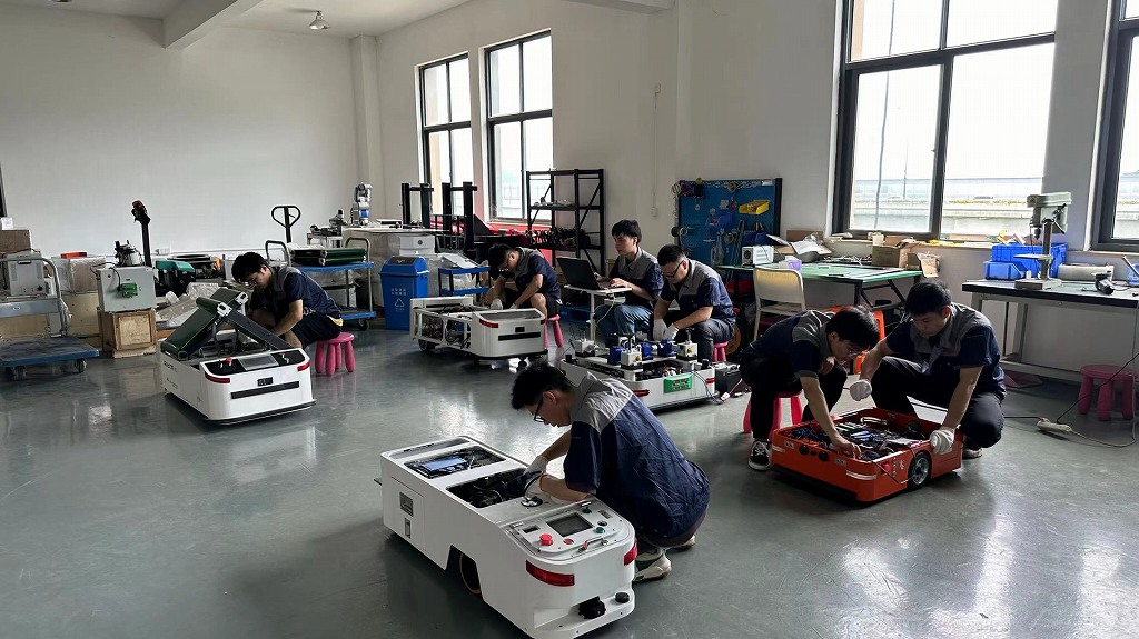 Zhejiang Tongzhu Technology Co., Ltd. AGV Forklift